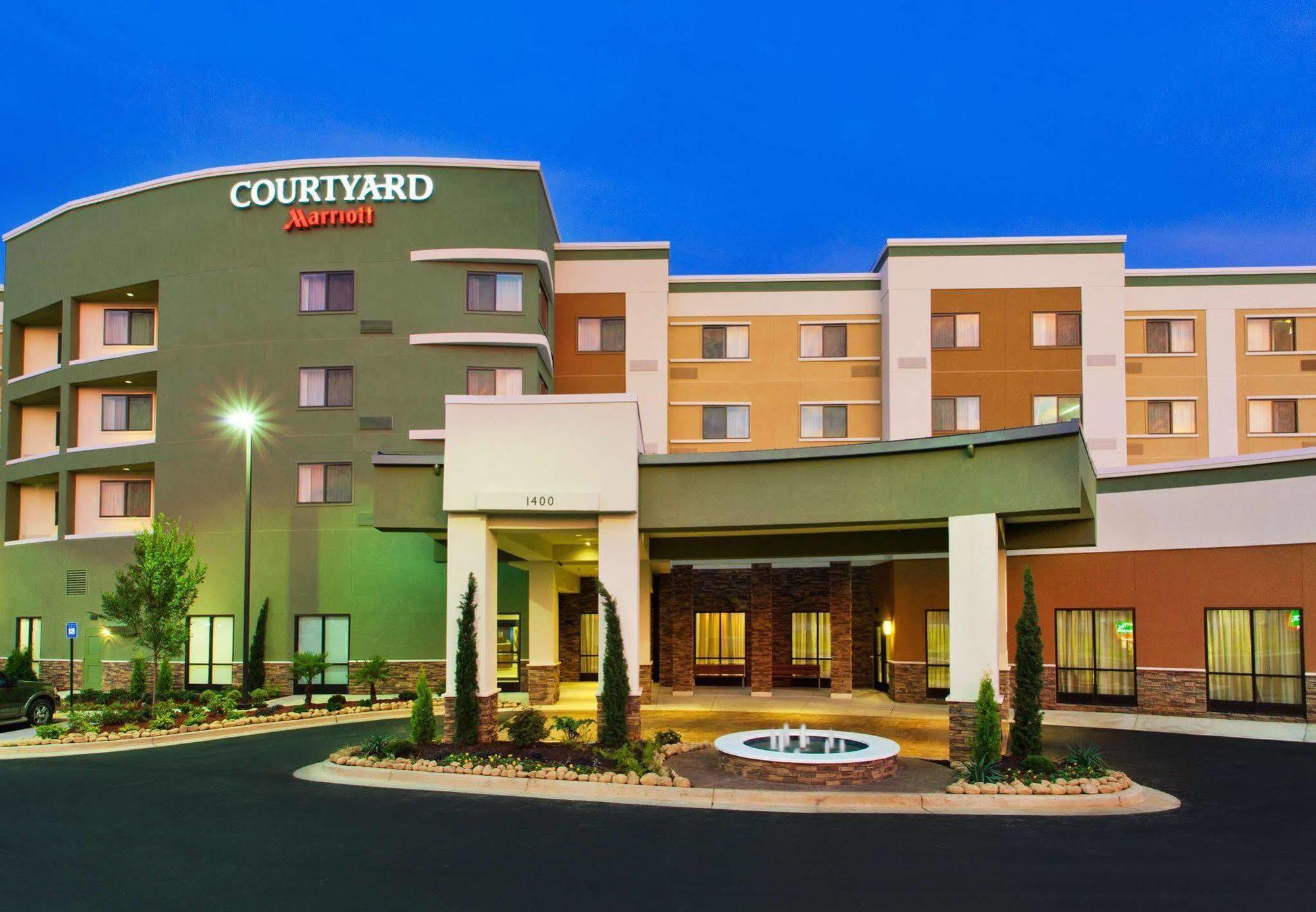 Courtyard By Marriott Columbus Phenix City Exterior foto